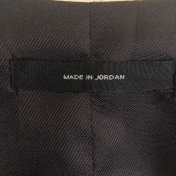 Vest - Picture 3 of 5